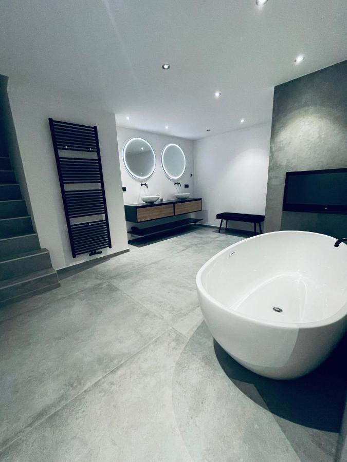 Studio Aan De Maas Apartment Zwijndrecht Bagian luar foto