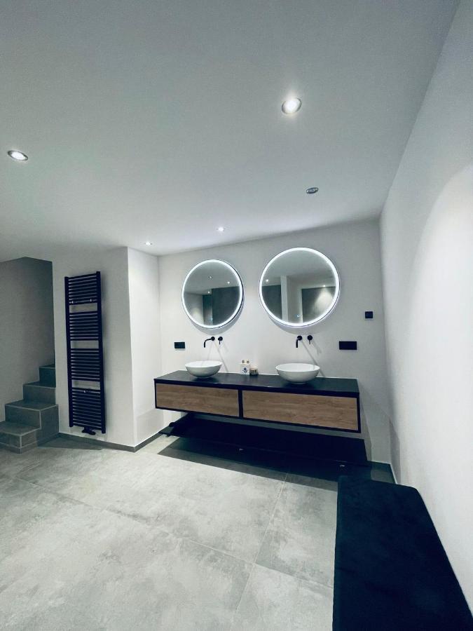 Studio Aan De Maas Apartment Zwijndrecht Bagian luar foto