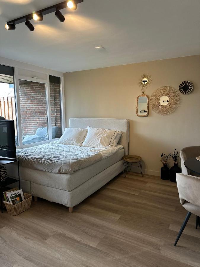 Studio Aan De Maas Apartment Zwijndrecht Bagian luar foto