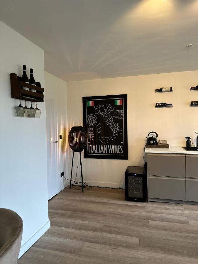 Studio Aan De Maas Apartment Zwijndrecht Bagian luar foto