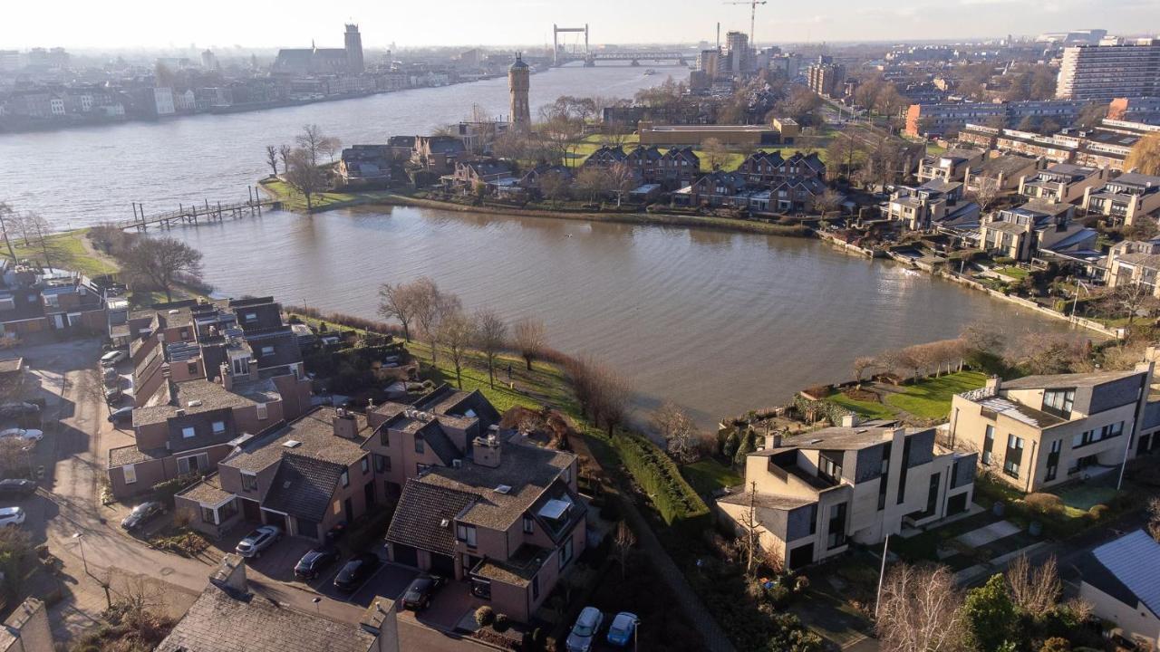 Studio Aan De Maas Apartment Zwijndrecht Bagian luar foto